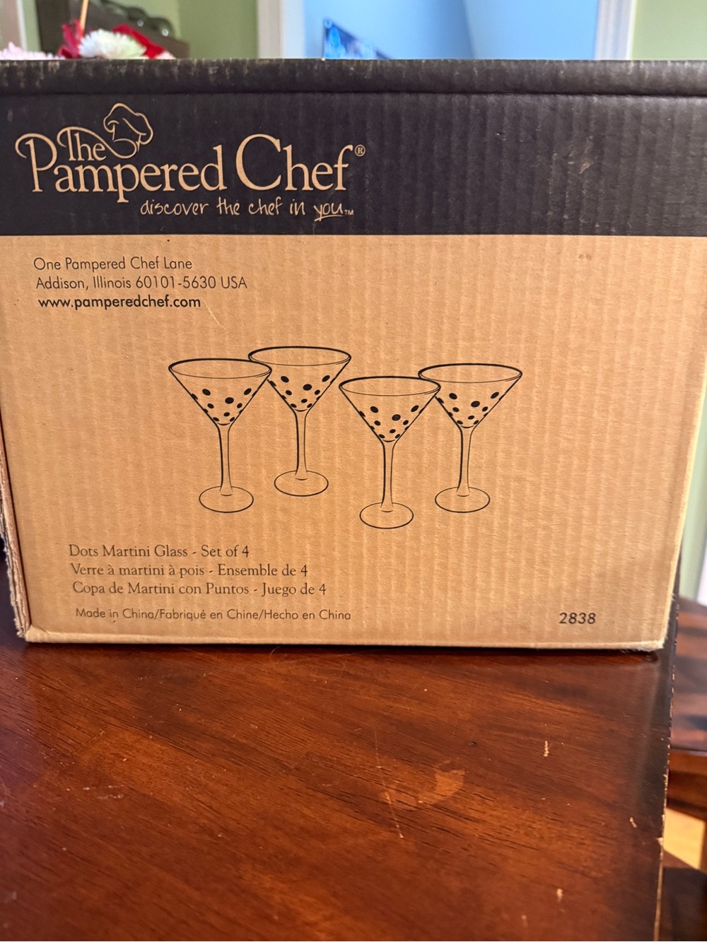 The Pampered Chef Black and Tan Dots Martini Glasses Set